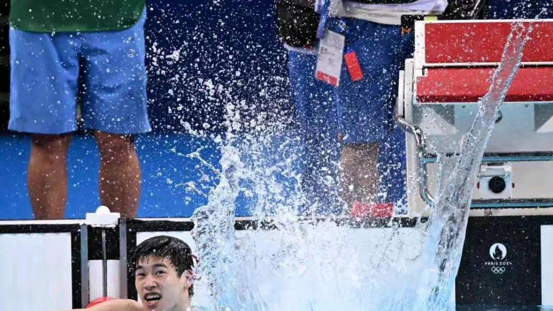 游泳场外新闻不断,话题热度爆表 游泳场外新闻不断,话题热度爆表