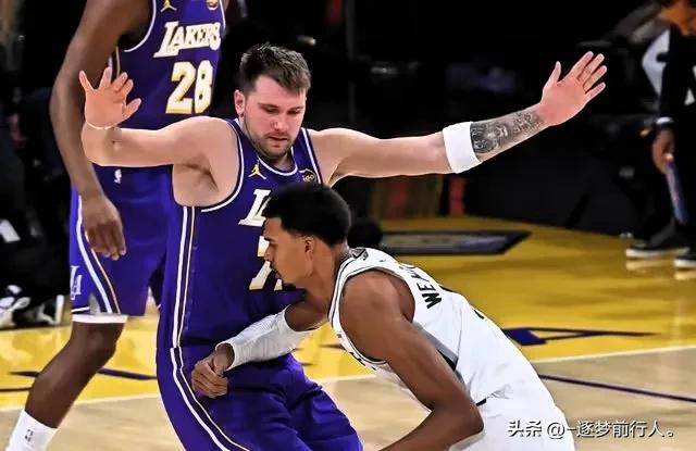 马刺碾压公牛,东契奇状态火热 马刺碾压公牛,东契奇状态火热